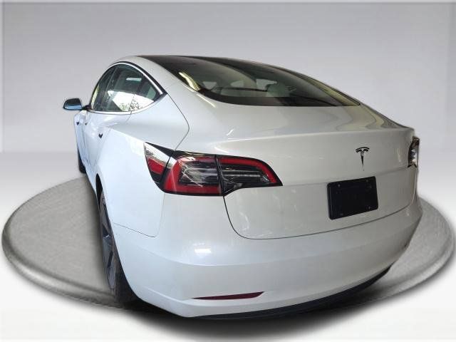 Used 2023 Tesla Model 3 Standard Range RWD image 9