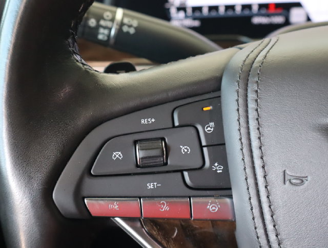 Used 2022 Cadillac Escalade Sport Platinum AWD/4WD image 23