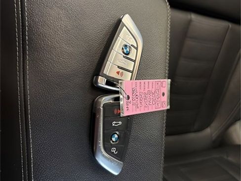 Used 2020 BMW 330i xDrive Sedan w/ Convenience Package image 20