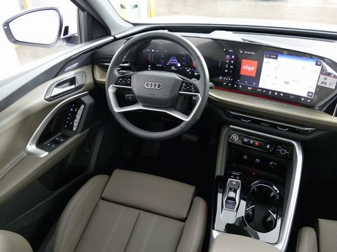 New 2025 Audi Q5 Premium Plus image 23