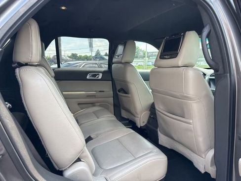 Used 2011 Ford Explorer XLT w/ 202A Rapid Spec Order Code AWD/4WD image 13