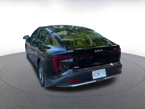 Used 2025 Kia K4 FWD image 11