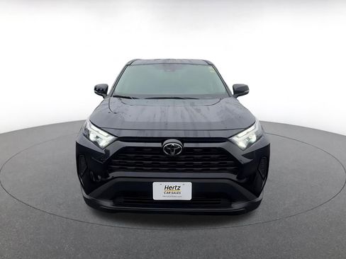 Used 2025 Toyota RAV4 XLE image 4