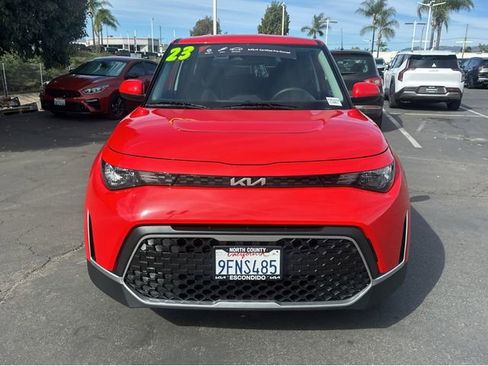 Certified 2023 Kia Soul LX w/ LX Technology Package image 2