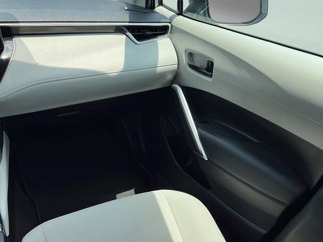 Used 2022 Toyota Corolla Cross LE FWD image 13