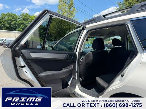 Used 2017 Subaru Outback 2.5i Premium AWD/4WD image 11