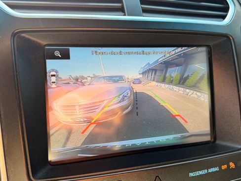 Used 2016 Ford Explorer Sport image 18