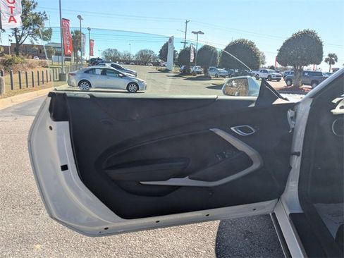 Used 2023 Chevrolet Camaro LT image 11