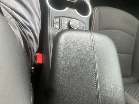 Used 2020 GMC Terrain SLE w/ Driver Convenience Package image 21