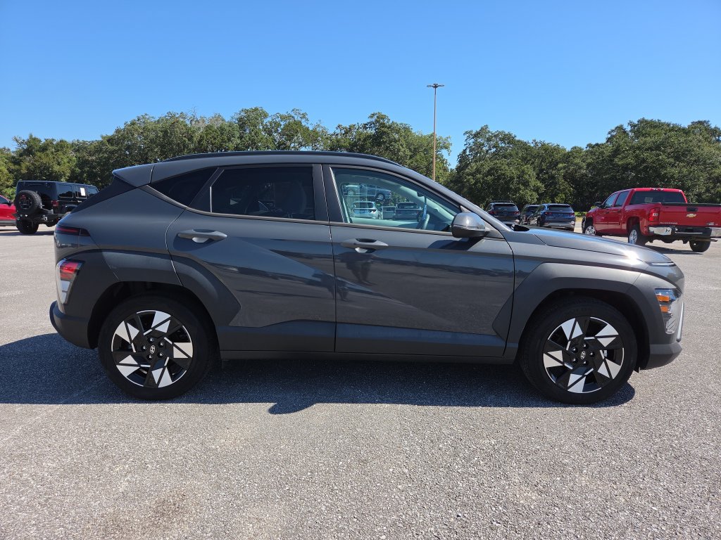 Certified 2024 Hyundai Kona SEL FWD image 9