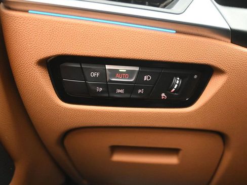Used 2022 BMW i4 eDrive40 w/ Premium Package RWD image 19