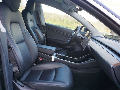 Used 2018 Tesla Model 3 Long Range AWD/4WD image 14