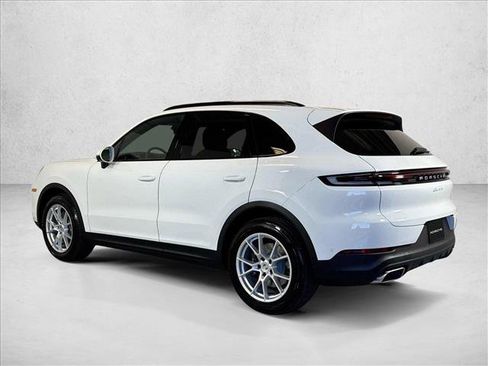 Used 2026 Porsche Cayenne AWD/4WD image 3