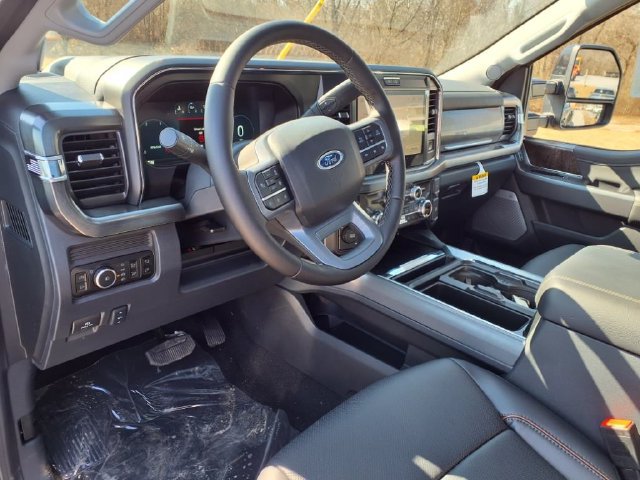 Used 2025 Ford F350 Lariat w/ Lariat Ultimate Package AWD/4WD image 10