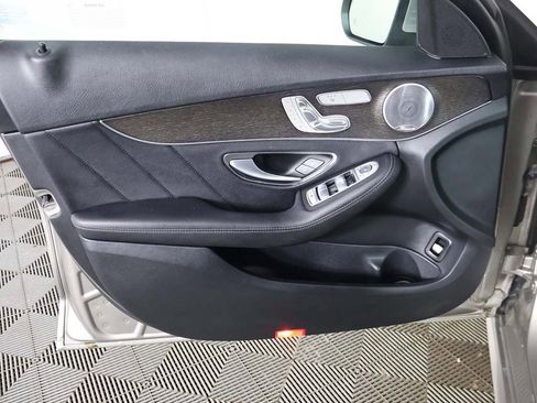 Used 2020 Mercedes-Benz C 300 4MATIC Sedan image 25