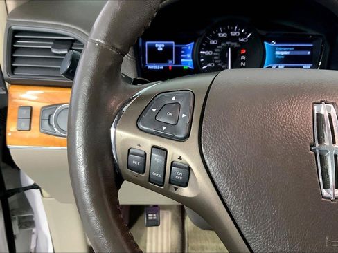 Used 2015 Lincoln MKX FWD w/ Equipment Group 101A image 18