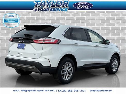 Certified 2022 Ford Edge SEL w/ Convenience Package image 3
