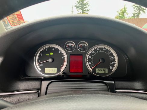 Used 2003 Volkswagen Passat W8 image 25