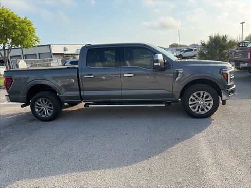Used 2025 Ford F150 Lariat w/ Equipment Group 501A Mid image 4