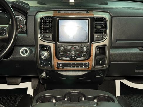 Used 2018 RAM 1500 Laramie w/ Convenience Group image 27