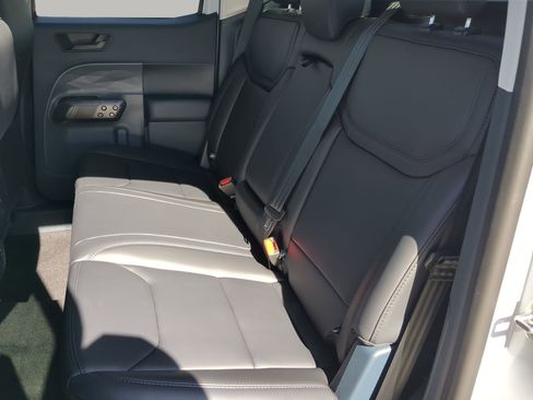 New 2026 Ford Maverick Lariat w/ Black Appearance Package image 49