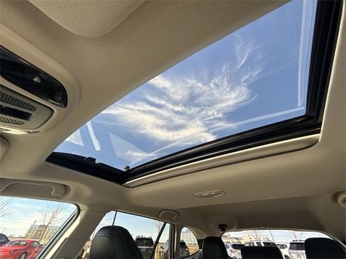 Used 2023 Subaru Outback Limited image 12