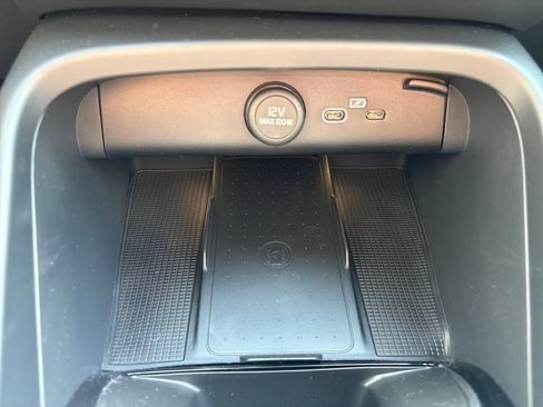 New 2026 Volvo XC40 B5 Plus w/ Protection Package Premier image 24