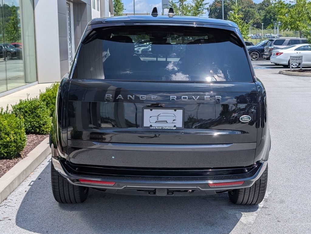 Used 2023 Land Rover Range Rover SE AWD/4WD image 6