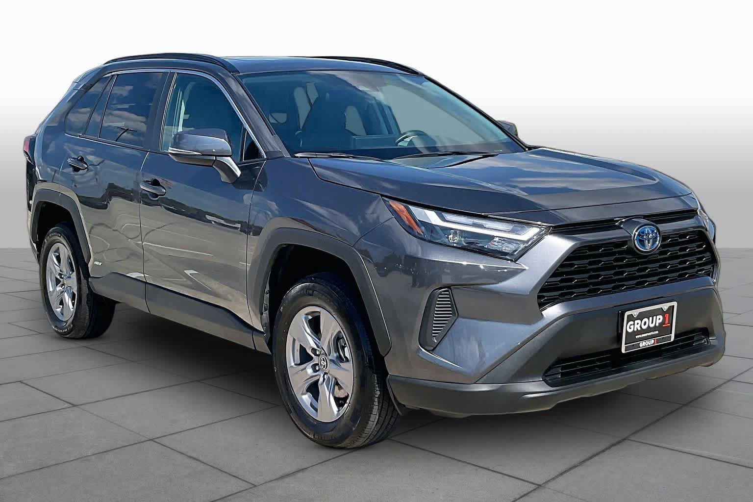 Used 2023 Toyota RAV4 XLE w/ Convenience Package AWD/4WD image 3