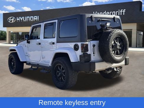 Used 2018 Jeep Wrangler Unlimited Sahara w/ Max Tow Package image 12
