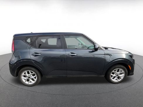 Used 2025 Kia Soul LX w/ LX Technology Package image 8