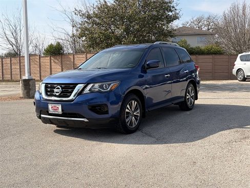 Used 2019 Nissan Pathfinder S image 7