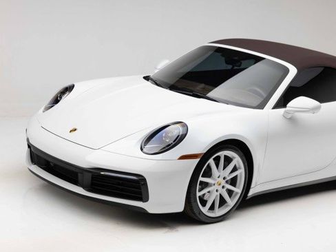 Used 2024 Porsche 911 Carrera image 33