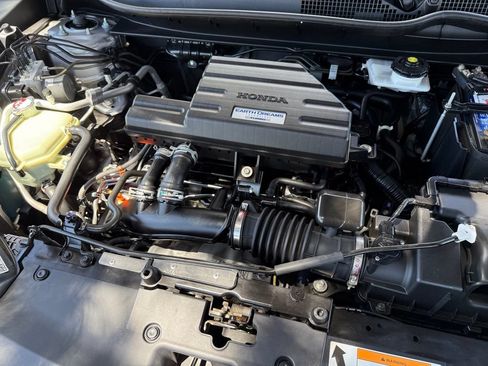Used 2018 Honda CR-V Touring image 10