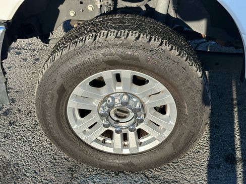 Used 2018 Ford F250 XLT w/ XLT Value Package image 7