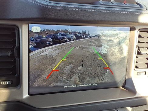 Used 2025 Ford Bronco Outer Banks image 20