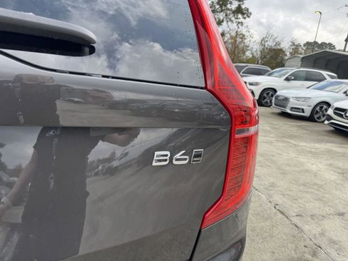 Used 2024 Volvo XC90 B6 Ultimate w/ Protection Package image 23