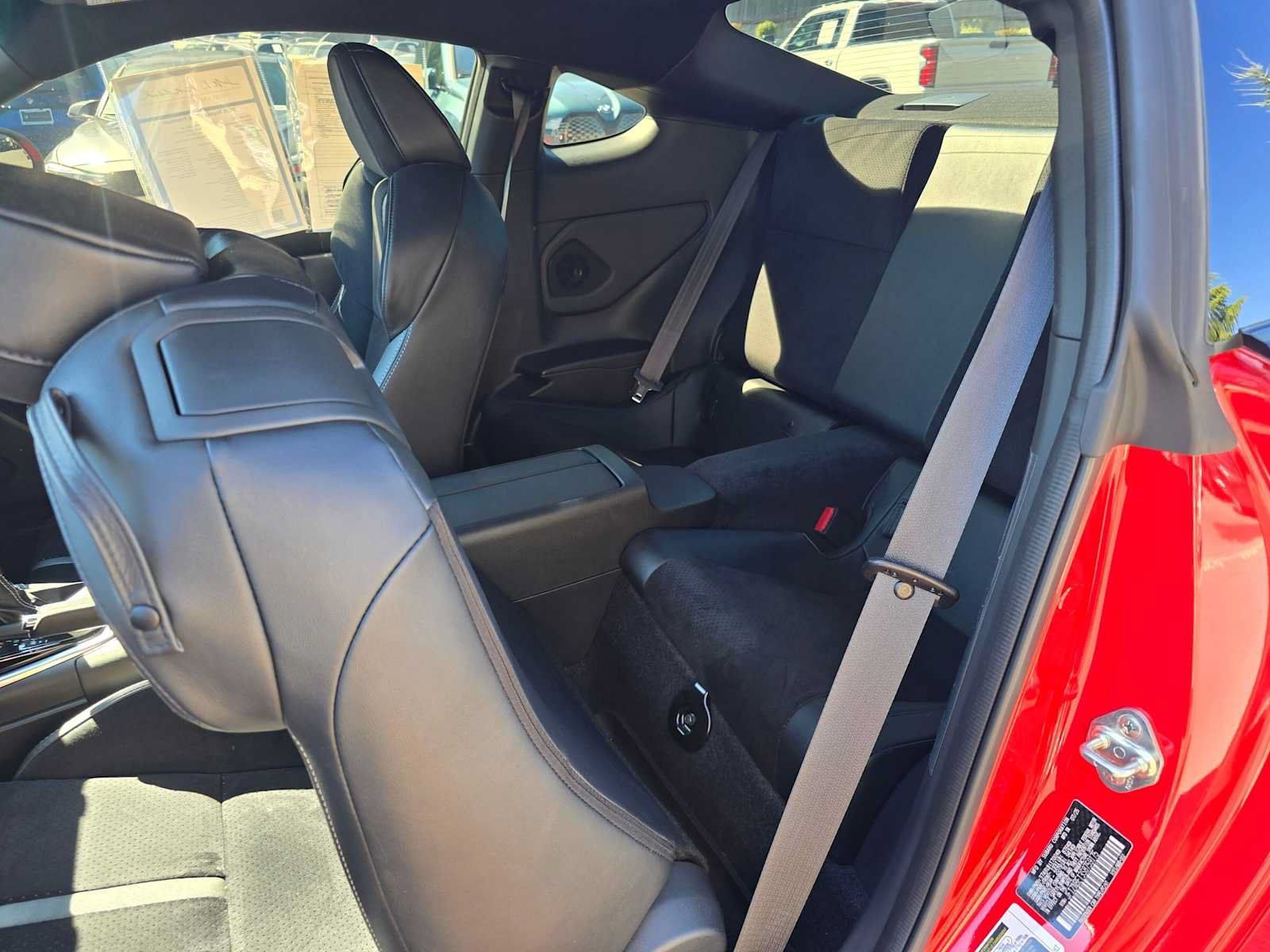 Used 2025 Toyota GR86 Premium w/ ALL Weather Mat Package (TMS) RWD image 16