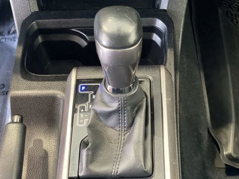 Certified 2023 Toyota Tacoma Limited AWD/4WD image 23