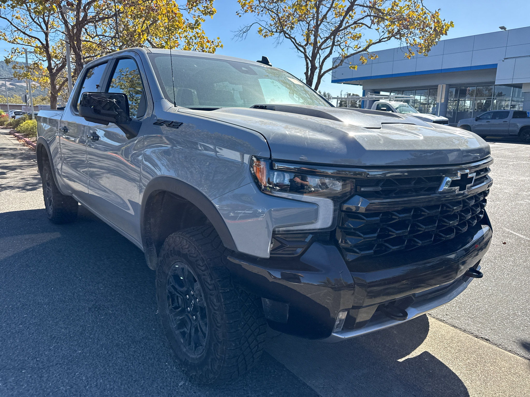 Used 2024 Chevrolet Silverado 1500 ZR2 w/ Technology Package AWD/4WD image 3