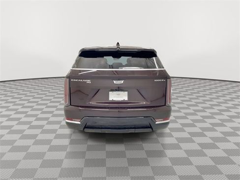 New 2025 Cadillac Escalade IQ Luxury 2 image 9