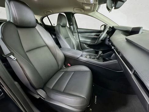 Used 2021 MAZDA MAZDA3 s image 14