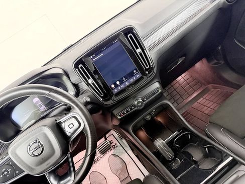 Used 2021 Volvo XC40 P8 Recharge w/ Advanced Package AWD/4WD image 59