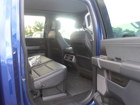 New 2026 Ford F350 Lariat w/ Black Appearance Package AWD/4WD image 16