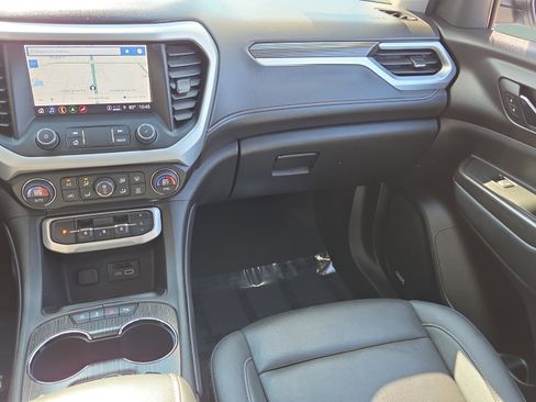 Used 2023 GMC Acadia SLT w/ Elevation Edition image 15