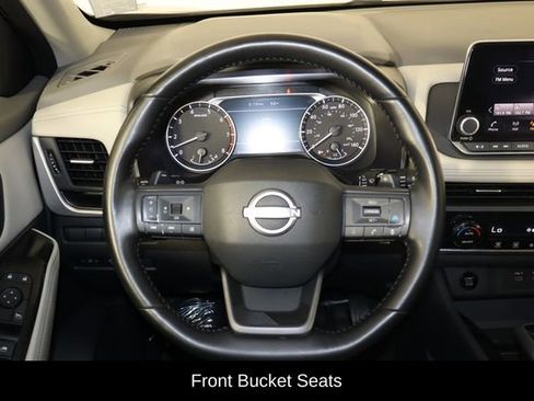 Used 2025 Nissan Rogue SV FWD image 6