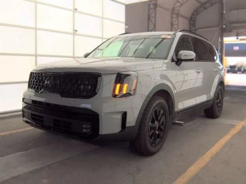 Used 2023 Hyundai Kona SE w/ Cargo Package FWD image 2