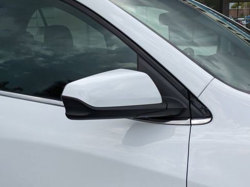 Used 2022 Chevrolet Equinox LT image 12