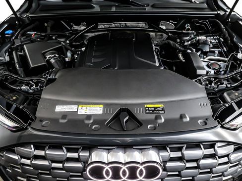 New 2025 Audi Q5 Premium Plus image 11