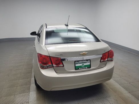 Used 2016 Chevrolet Cruze LT image 6